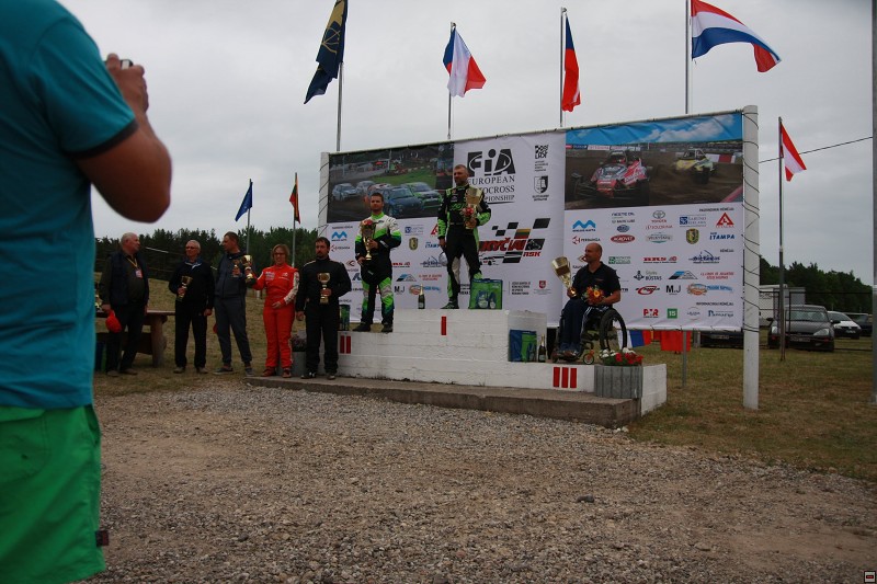 img00108.jpg
