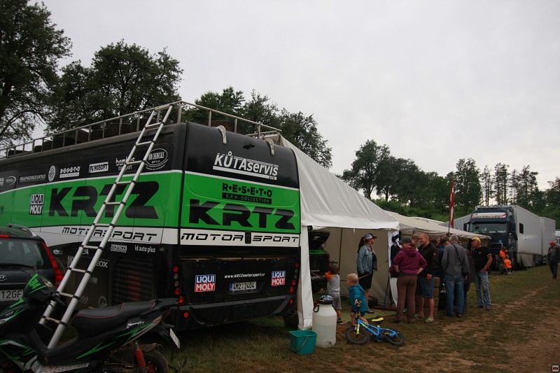img00196.jpg