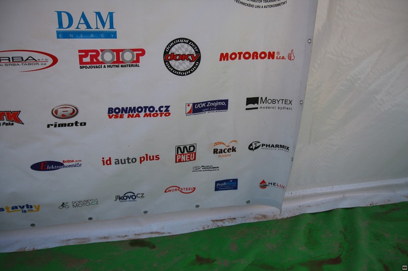 img00243.jpg