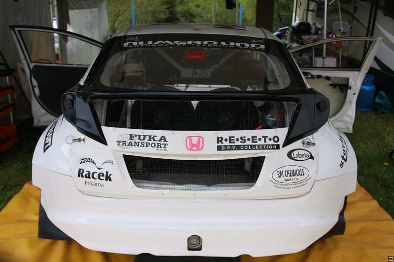 img00209.jpg