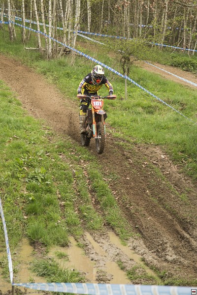 img00106.jpg