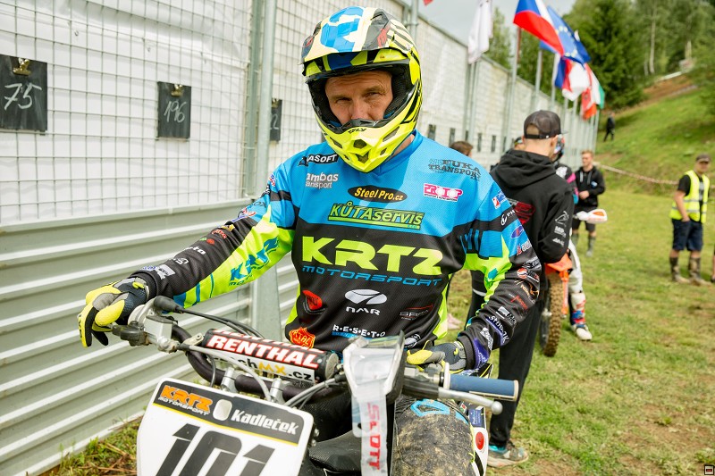 img00187.jpg