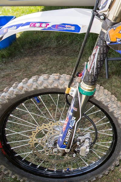 img00307.jpg