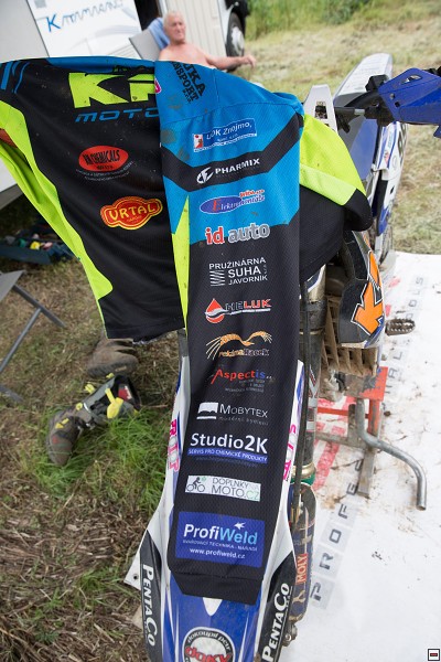 img00138.jpg