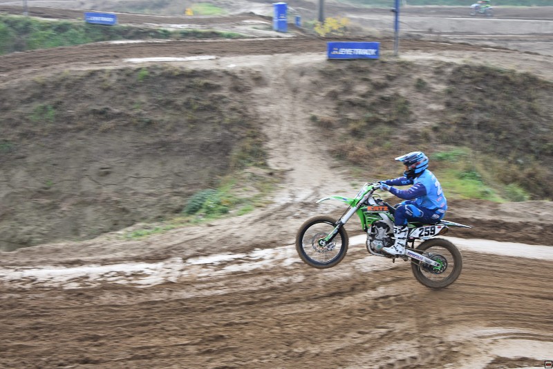 img00105.jpg
