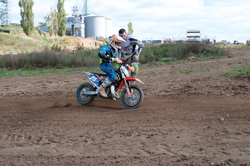 img00144.jpg