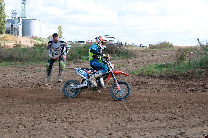 img00145.jpg