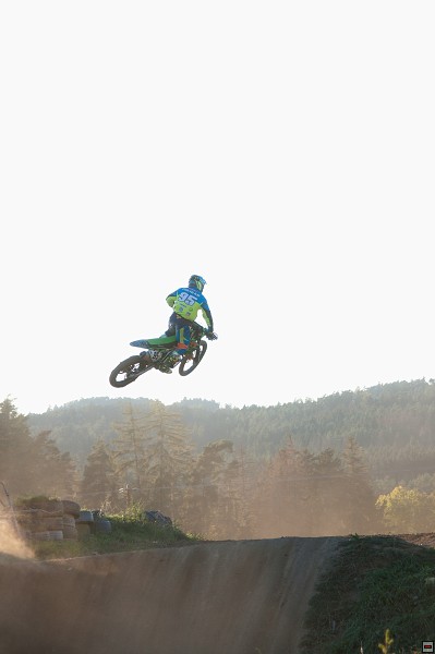 img00190.jpg