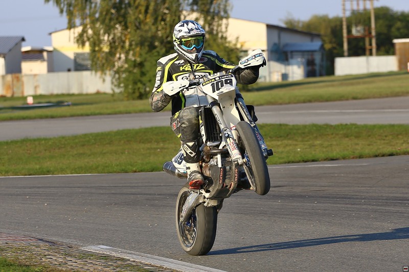 img00068.jpg