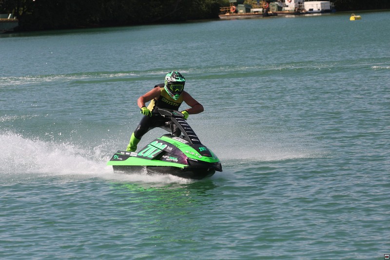 img00003.jpg