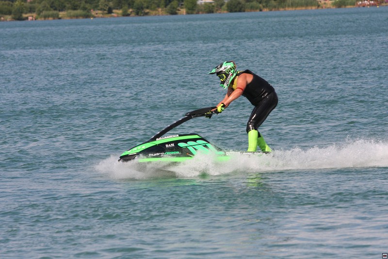img00008.jpg
