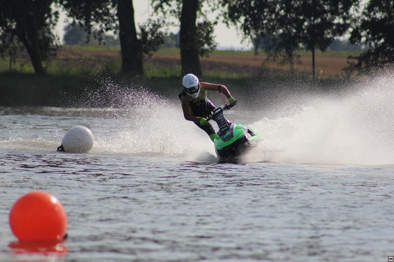 img00099.jpg