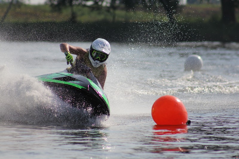 img00102.jpg