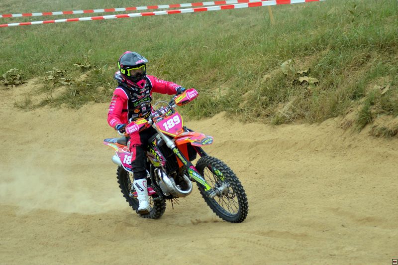 img00077.jpg