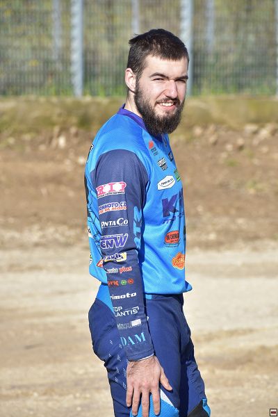 img00017.jpg