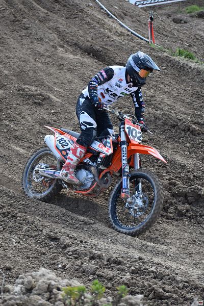 img00026.jpg