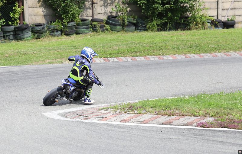 img_supermoto_0010.jpg