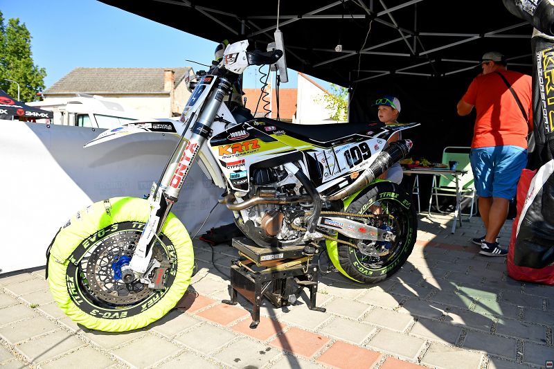 img_supermoto_0097.jpg