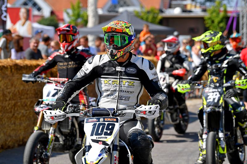 img_supermoto_0110.jpg