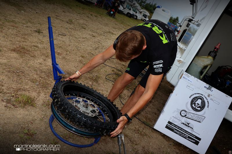 img_motocross_1021.jpg