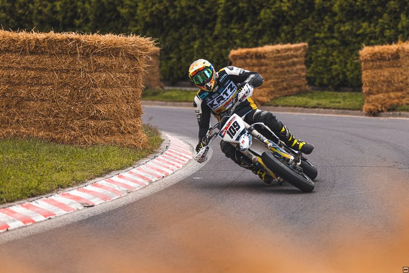 img_supermoto_0002.jpg