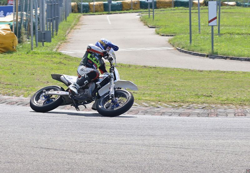img_supermoto_0020.jpg