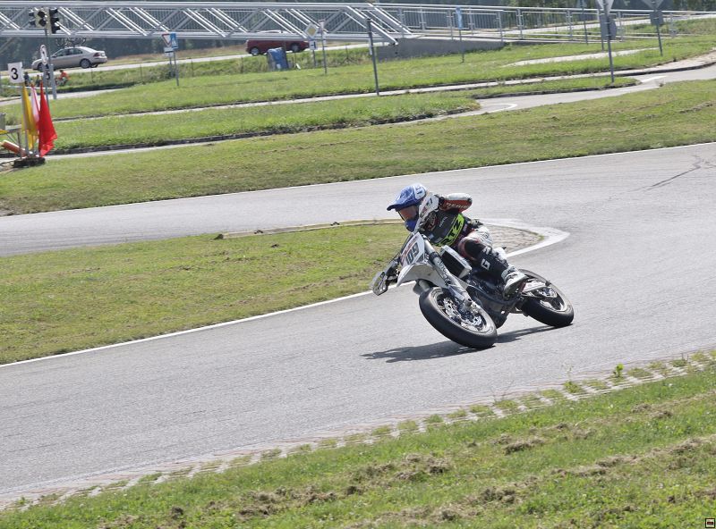 img_supermoto_0026.jpg