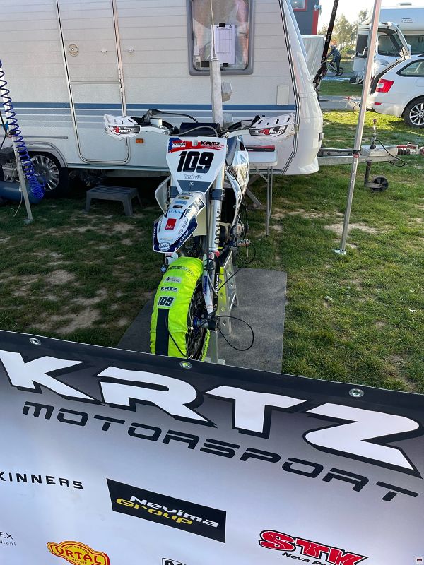 img_supermoto_0102.jpg