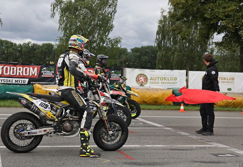 img_supermoto_0102.jpg