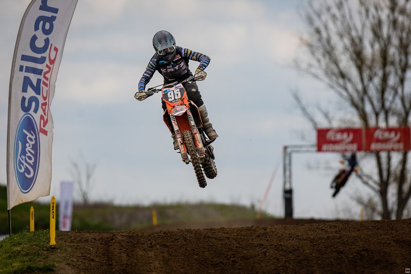 img_motocross_1048.jpg