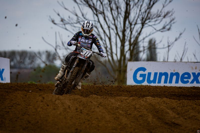 img_motocross_1077.jpg