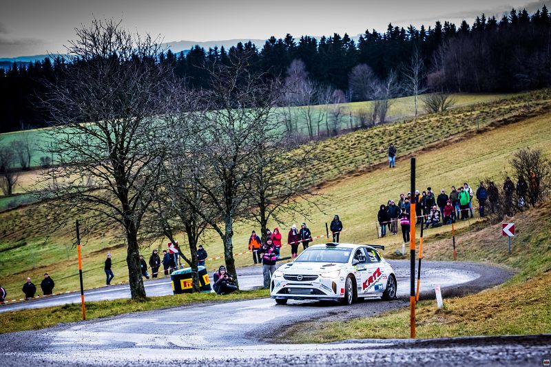 img_rally_0002.jpg