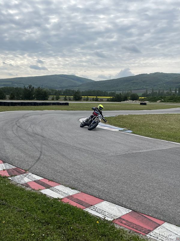 img_supermoto_0058.jpg